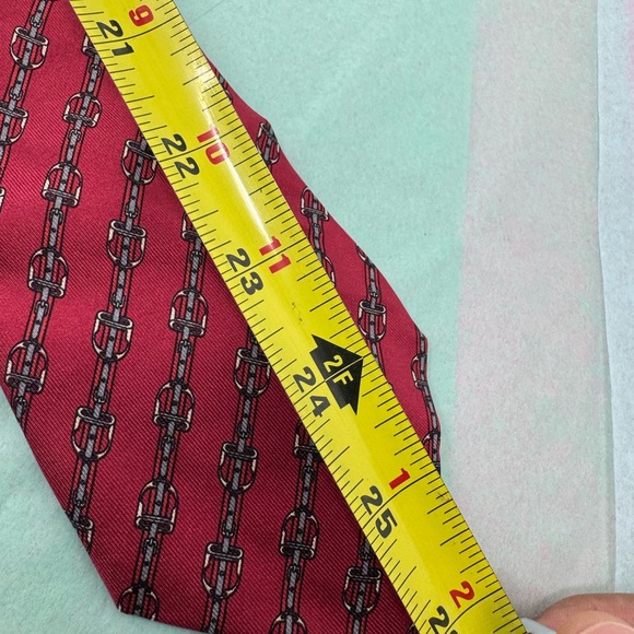 Hermès Tie Red 812 MA Tie 100% Silk Made In France - Picture 3 of 6